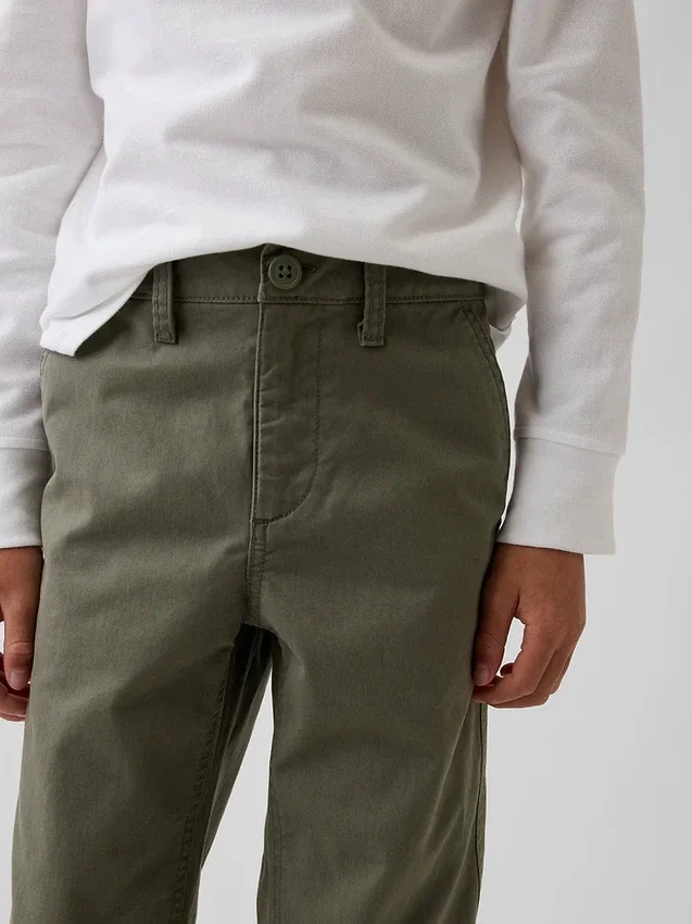 Pantalones caqui rectos y holgados de estilo «uniforme moderno» para niños