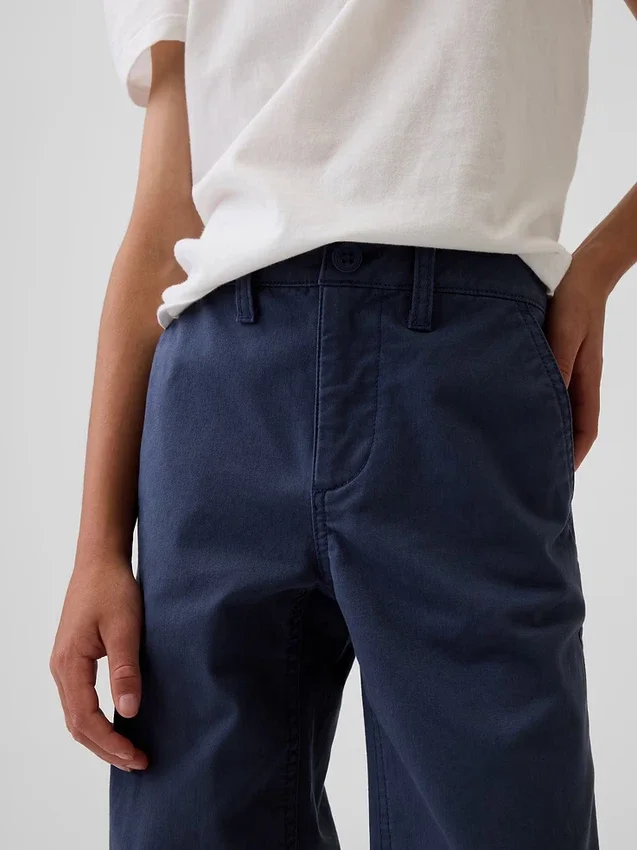 Pantalones caqui rectos y holgados de estilo «uniforme moderno» para niños