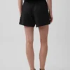 Pantalones cortos cómodos de gasa de algodón de talle medio (4")