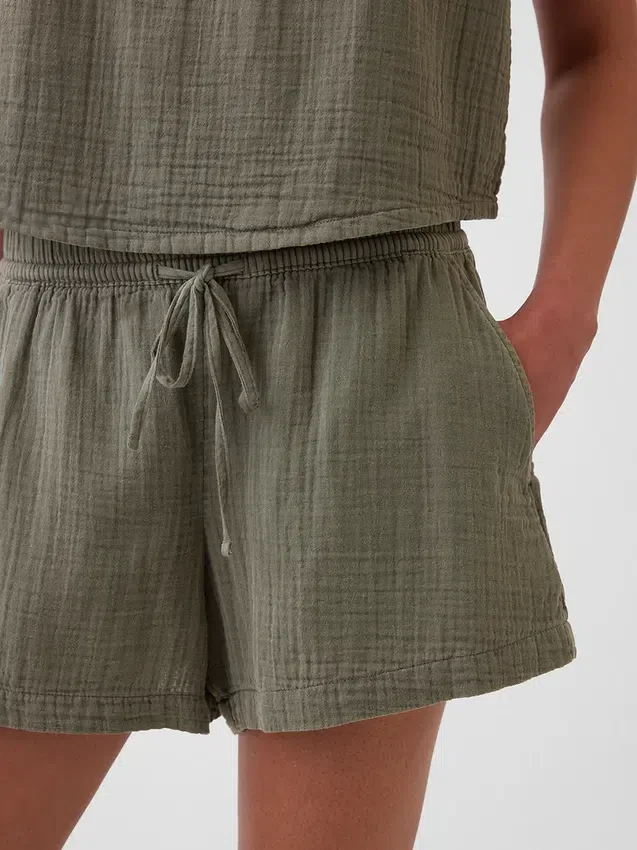 Pantalones cortos cómodos de gasa de algodón de talle medio (4")