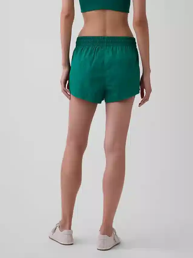 Pantalones cortos de deporte de 2,5"