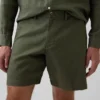 Pantalones cortos de lino y algodón de 7,5"