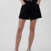 Pantalones cortos de talle medio ultrasuaves y holgados con bajo recortado de 4"