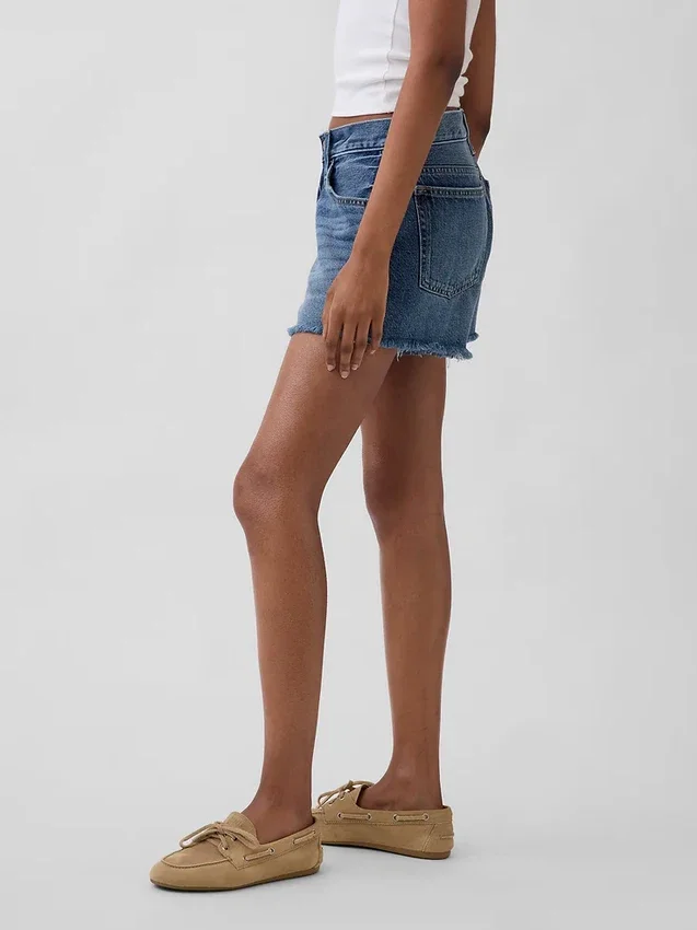 Pantalones cortos de talle medio ultrasuaves y holgados con bajo recortado de 4"