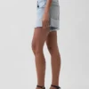 Pantalones cortos de talle medio ultrasuaves y holgados con bajo recortado de 4"