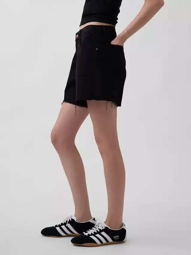 Pantalones cortos de talle medio ultrasuaves y holgados con bajo recortado de 4"