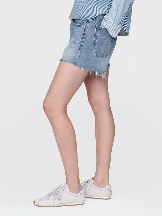 Pantalones cortos de talle medio ultrasuaves y holgados con bajo recortado de 4"