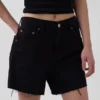 Pantalones cortos de talle medio ultrasuaves y holgados con bajo recortado de 4"