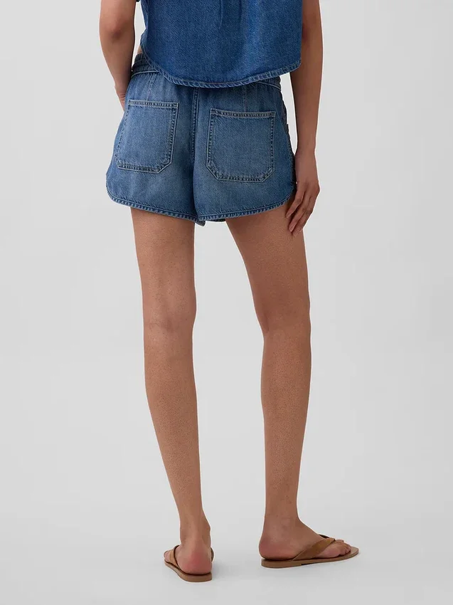 Pantalones cortos «Easy Dolphin» de denim ultrasuave de talle medio