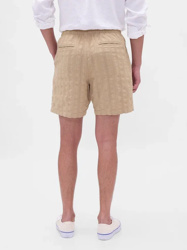 Pantalones cortos «Easy» texturizados de 7"