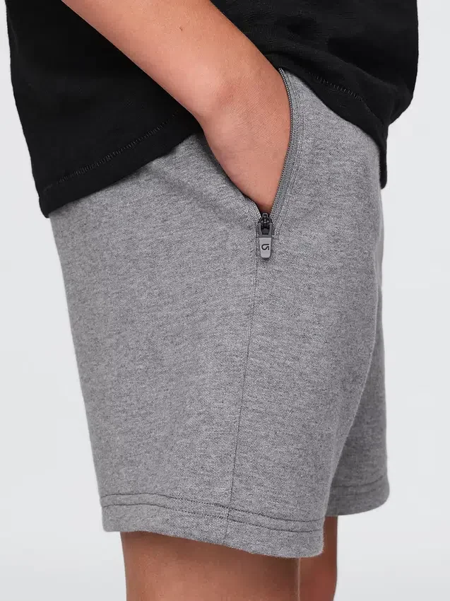 Pantalones cortos GapFit 5" Fit Tech para niños