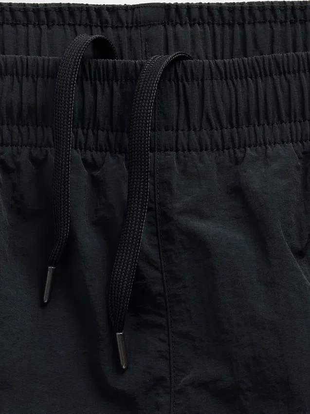 Pantalones cortos híbridos de 7,5"
