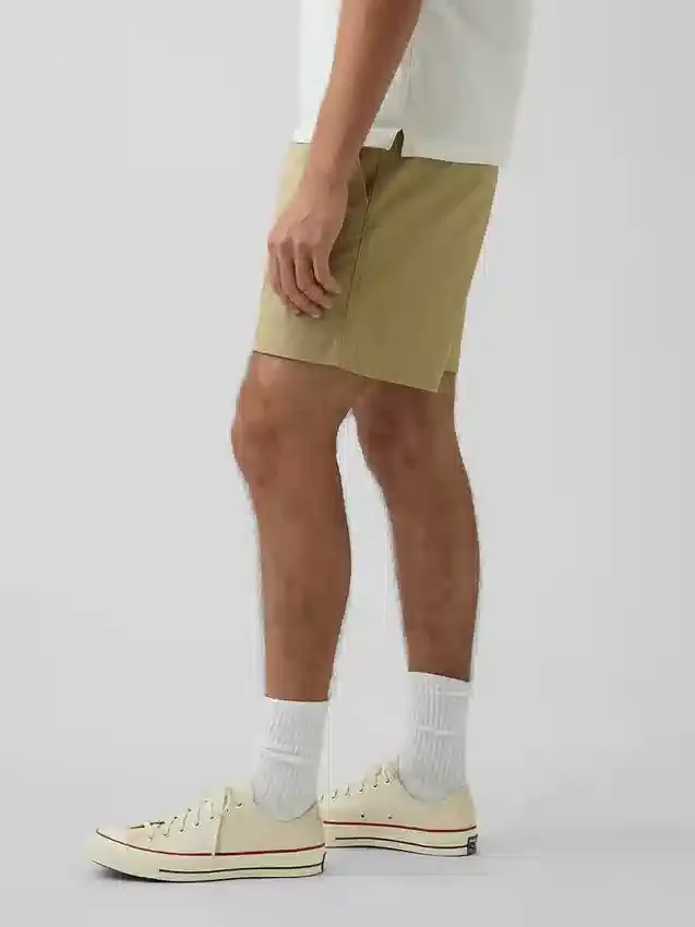 Pantalones cortos holgados de 5,5"