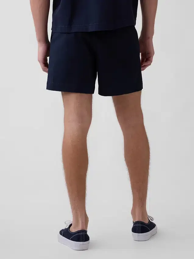 Pantalones cortos holgados de 5,5"