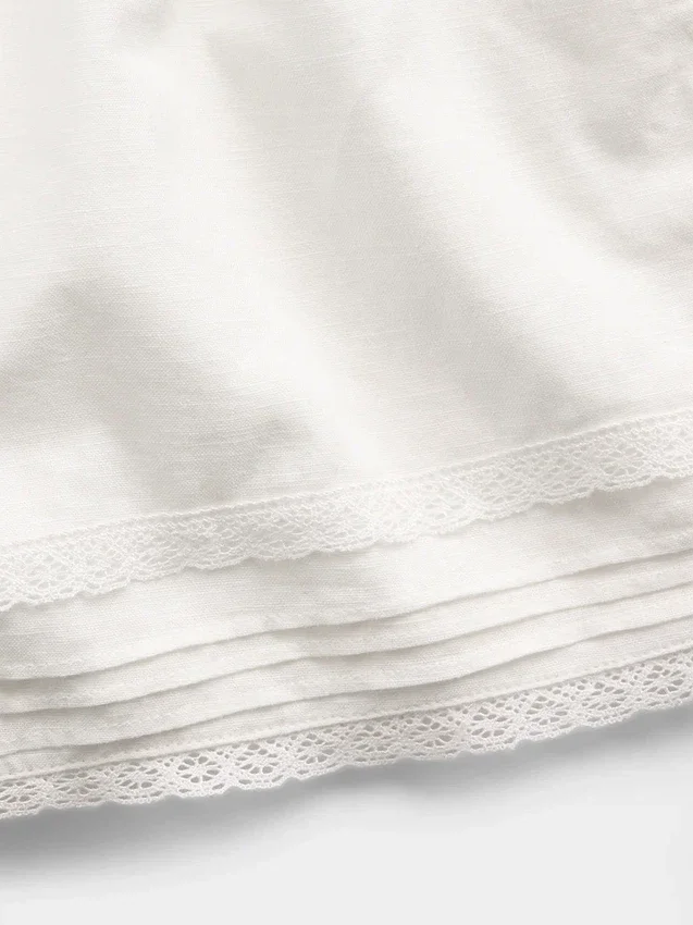 Pantalones cortos infantiles de lino y algodón con ribete de encaje