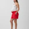 Pantalones cortos premamá fáciles de poner por debajo de la barriga