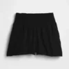 Pantalones cortos premamá fáciles de poner por debajo de la barriga