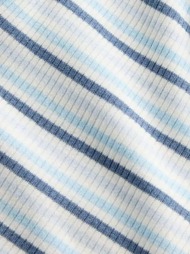 Pantalones cortos sin cremallera a rayas Tinyrib de Baby First Favorites