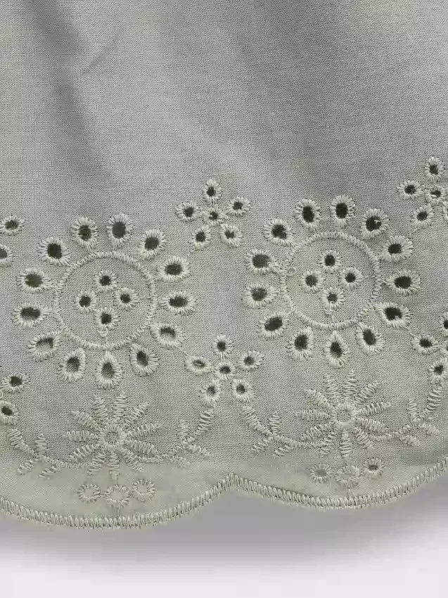 Pantalones cortos sin cremallera con dobladillo de ojales para bebés y niños pequeños
