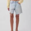 Pantalones cortos tipo bermuda de denim holgados y de talle medio