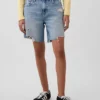 Pantalones cortos tipo bermudas de denim holgados de talle medio, de 8"