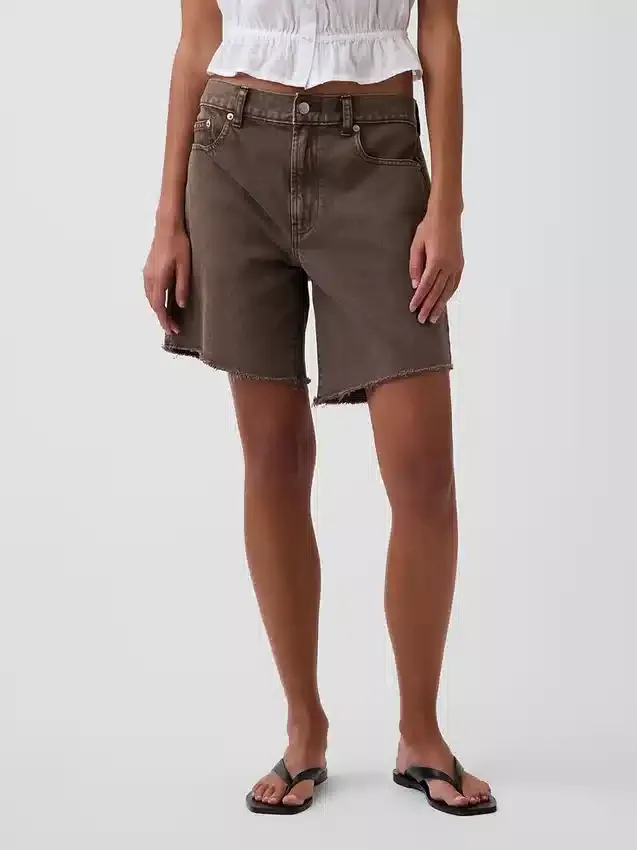 Pantalones cortos tipo bermudas de denim holgados de talle medio, de 8"
