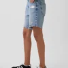 Pantalones cortos tipo bermudas de denim holgados de talle medio, de 8"