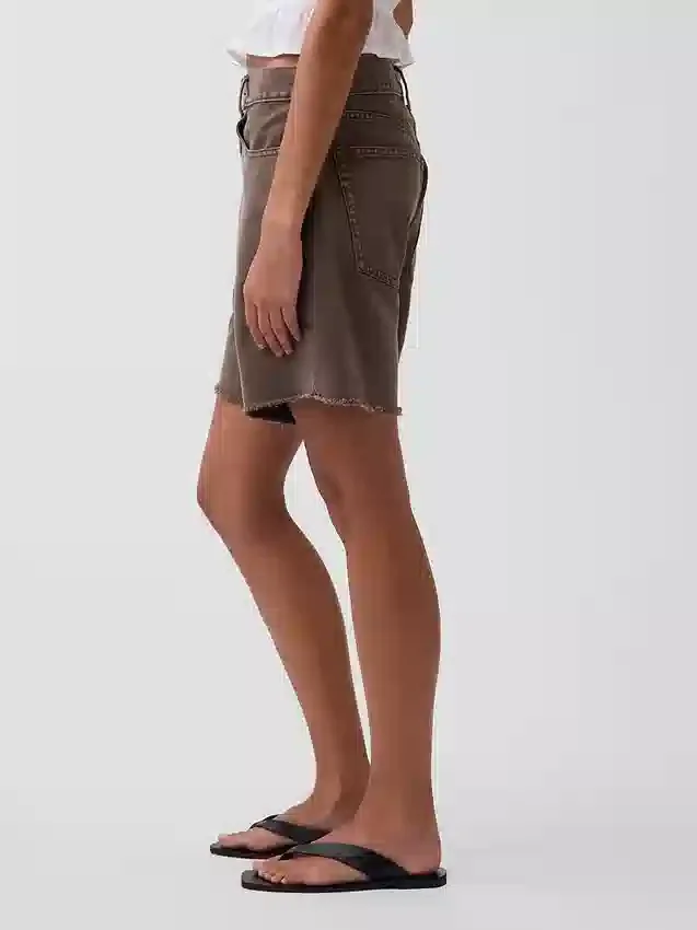 Pantalones cortos tipo bermudas de denim holgados de talle medio, de 8"