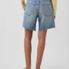 Pantalones cortos tipo bermudas de denim holgados de talle medio, de 8"