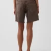 Pantalones cortos tipo bermudas de denim holgados de talle medio, de 8"