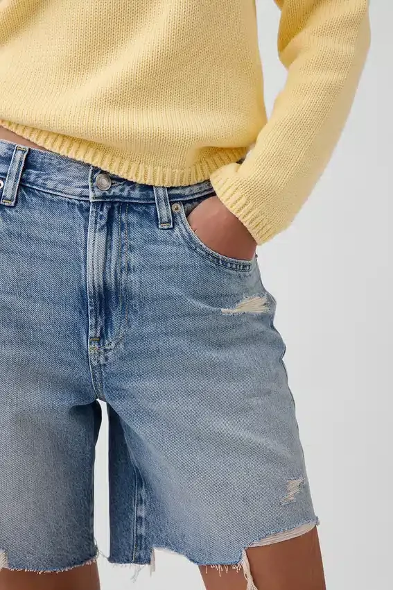 Pantalones cortos tipo bermudas de denim holgados de talle medio, de 8"