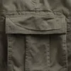 Pantalones cortos tipo cargo de corte holgado de 11"