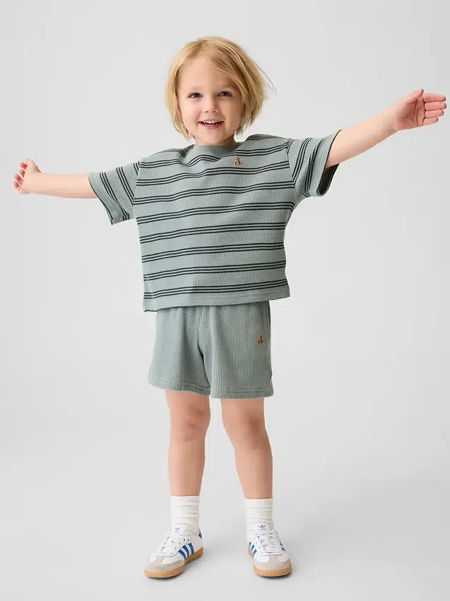 Pantalones cortos tipo waffle sin tirantes para bebés y niños pequeños