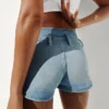 Pantalones cortos vaqueros de talle bajo de 3"