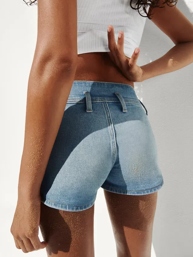 Pantalones cortos vaqueros de talle bajo de 3"