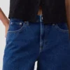 Pantalones cortos vaqueros de talle medio y corte largo