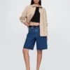 Pantalones cortos vaqueros largos de talle medio de 11"