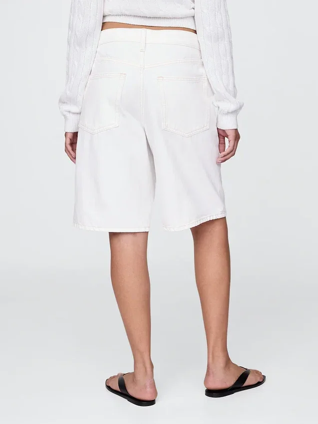 Pantalones cortos vaqueros largos de talle medio de 11"
