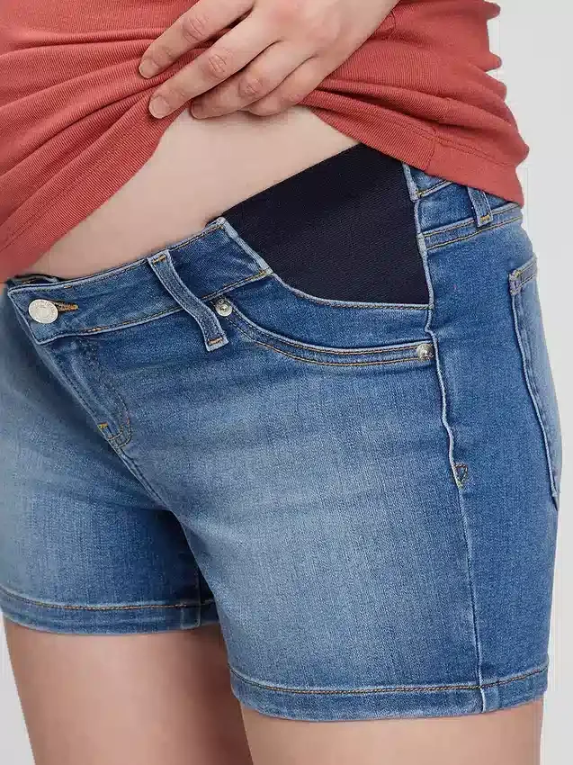 Pantalones cortos vaqueros premamá con panel de 4"