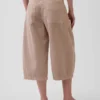 Pantalones culotte de talle medio con cinturón