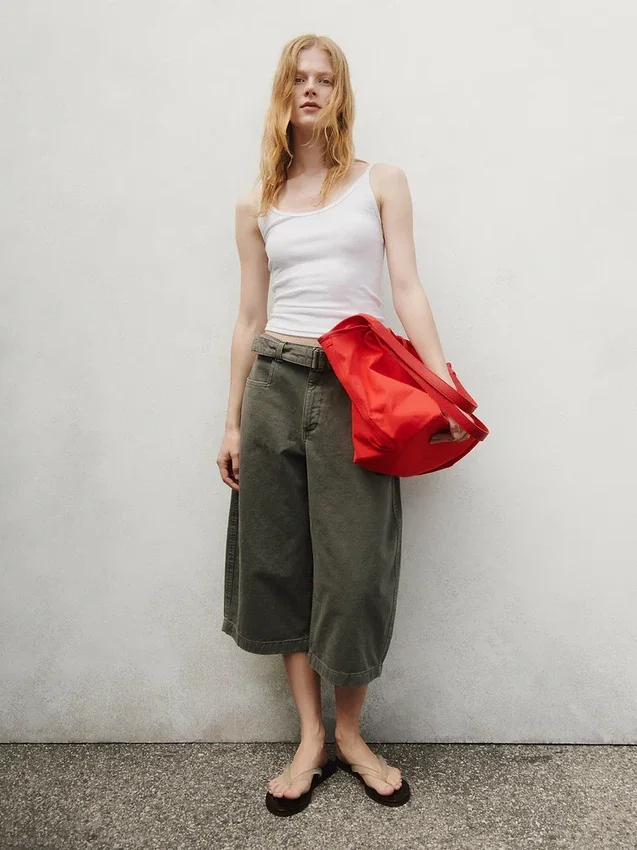 Pantalones culotte de talle medio con cinturón