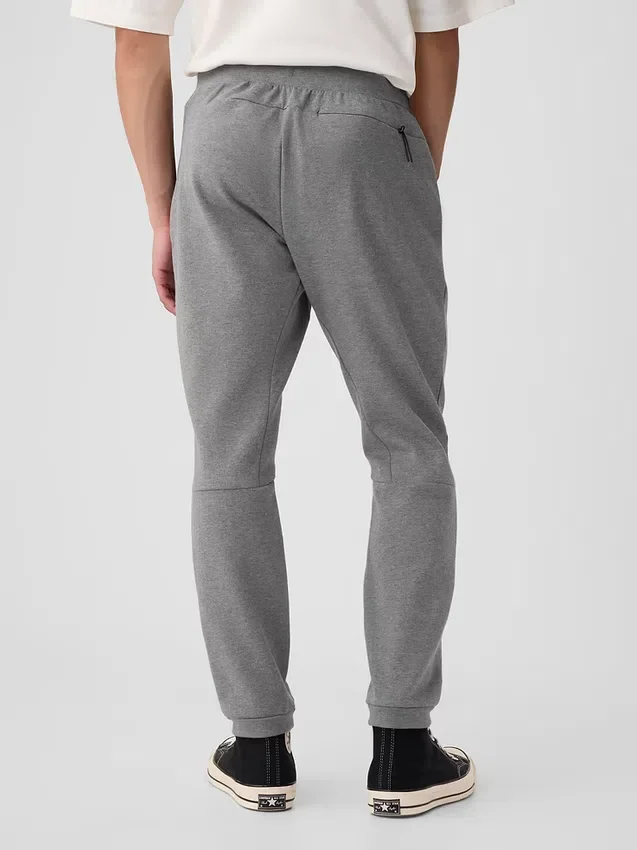 Pantalones de chándal ajustados GapFit Tech