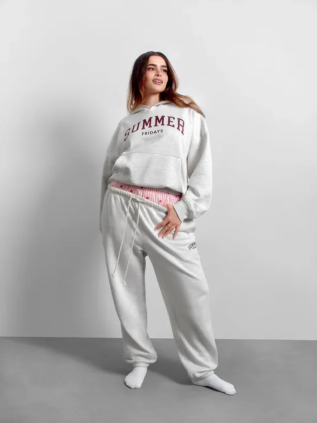 Pantalones de chándal GAP × Summer Fridays de tejido grueso y corte holgado con logotipo