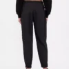 Pantalones de chándal GapFit Tech de talle alto con cremallera en el bajo