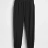Pantalones de chándal GapFit Tech de talle alto con cremallera en el bajo