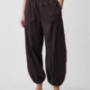 Pantalones de chándal holgados de popelín de algodón orgánico