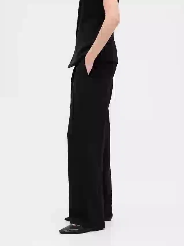 Pantalones de talle bajo con pliegues y pernera ancha 365