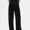 Pantalones de talle bajo con pliegues y pernera ancha 365