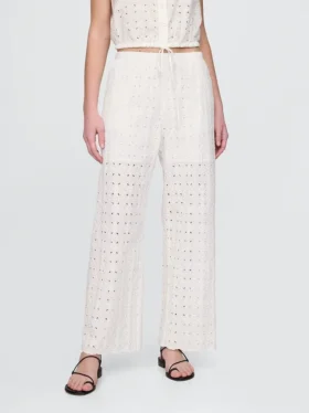 Pantalones de talle medio con ojales y corte ancho