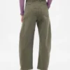 Pantalones de talle medio de sarga con corte acampanado